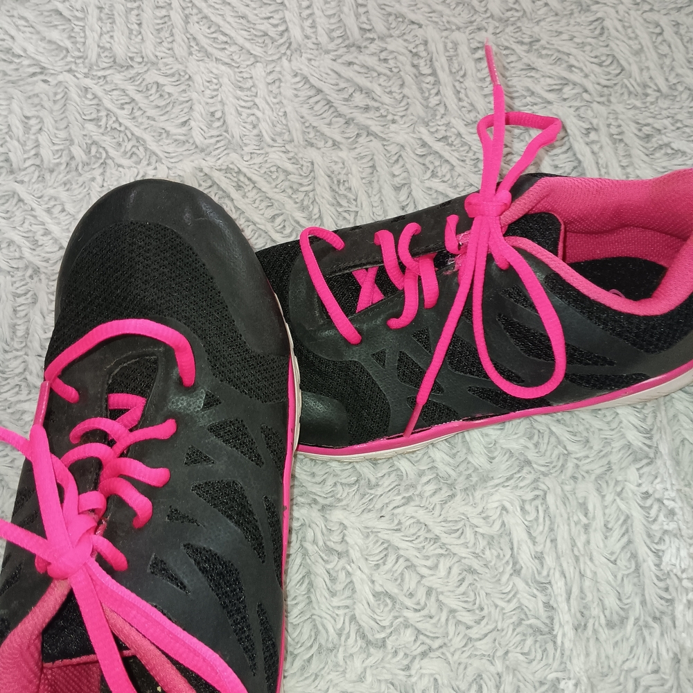 Athletic Works Black and Pink Women's Shoes